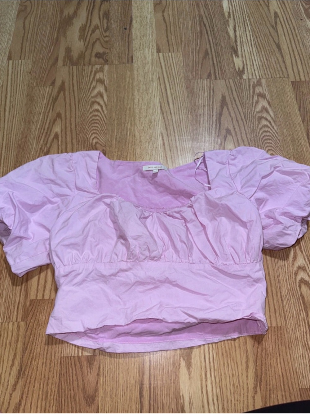 Light Pink Puff-Sleeve Crop Top by Skies are Blue